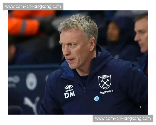 莫耶斯保级压力下的选择 铁锤帮放弃控球专注防守反击 莫耶斯保级压力下的选择 铁锤帮放弃控球专注防守反击